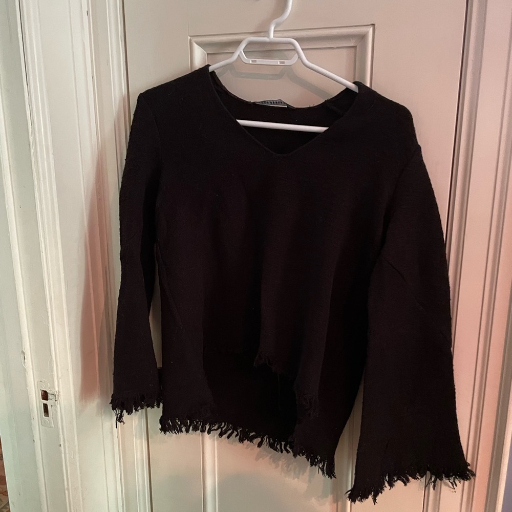 Zara Black Knit V- Neck Sweater size small